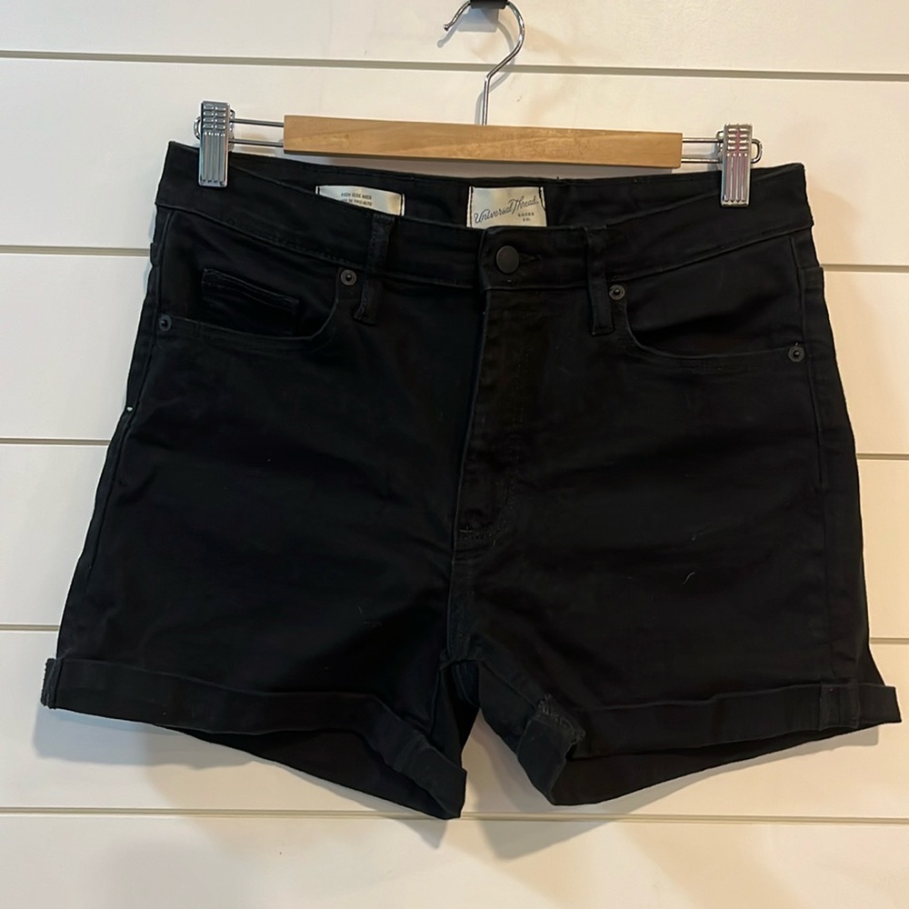 Universal Thread Goods Co black denim high rise midi shorts 3-inch inseam